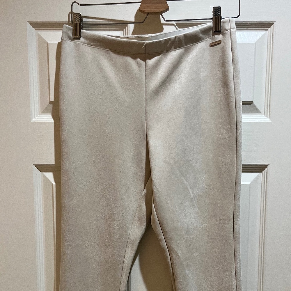 TAHARI Women's M Preppy Tan Leg Ye Olde Money Trousers